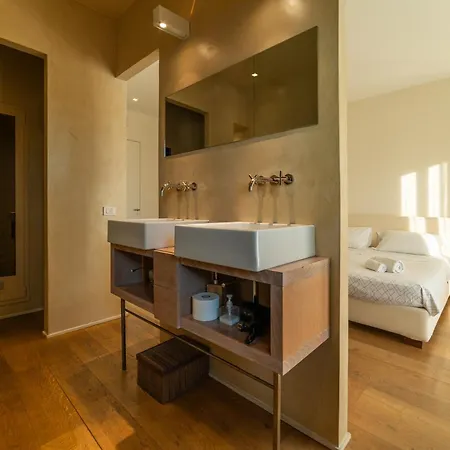 Luxury Penthouse With Stunning View And Hammam דירה *
