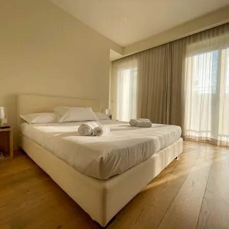 Luxury Penthouse With Stunning View And Hammam * Milán
