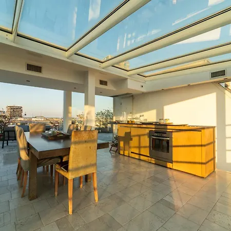 Luxury Penthouse With Stunning View And Hammam * Milán